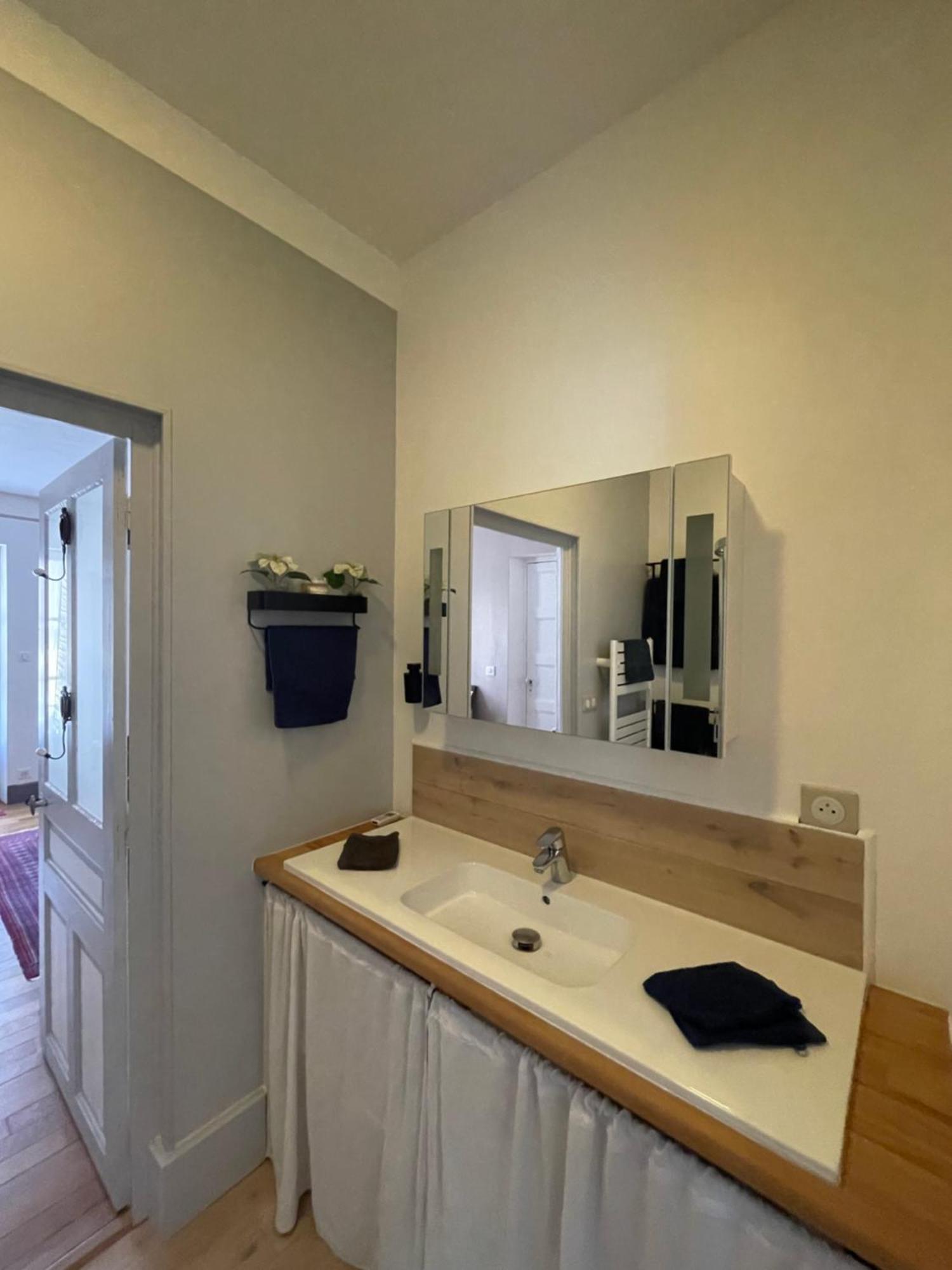 Logis Saint Vivant Volnay  Экстерьер фото